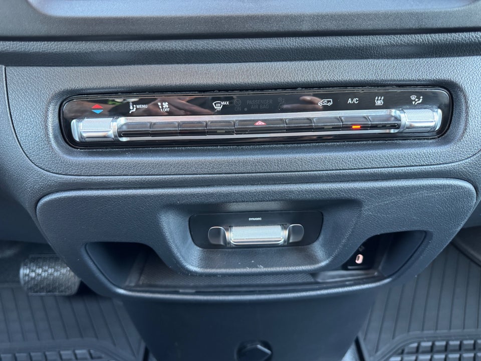 Mercedes Vito 114 2,0 CDi A2 Kassevogn SELECT aut. RWD