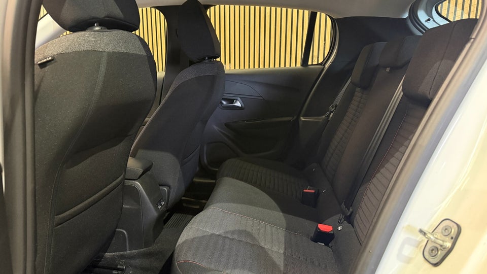 Peugeot e-208 50 Active Pack 5d