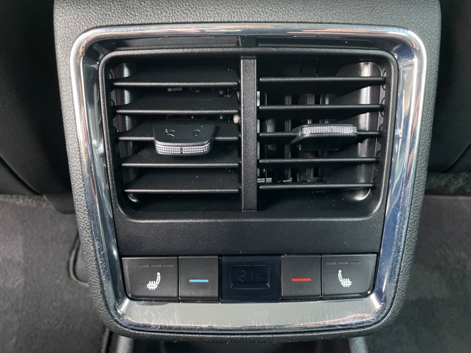 Skoda Enyaq 60 iV Plus 5d