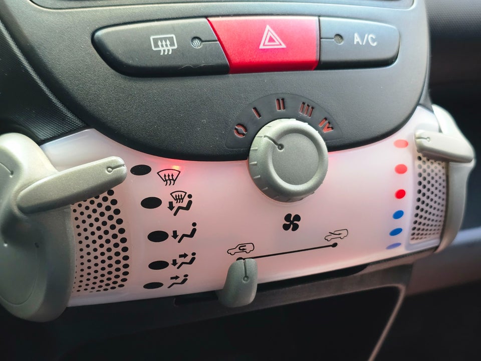 Peugeot 107 1,0 Cool 5d