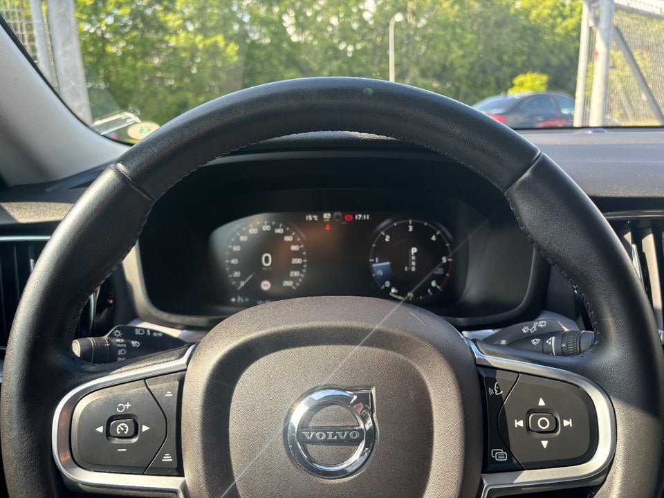 Volvo V60 2,0 D4 190 Momentum aut. 5d