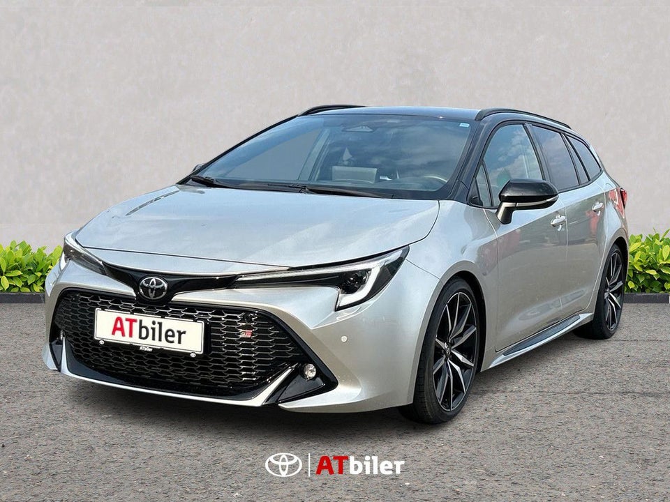 Toyota Corolla 1,8 Hybrid GR Sport Touring Sports e-CVT 5d