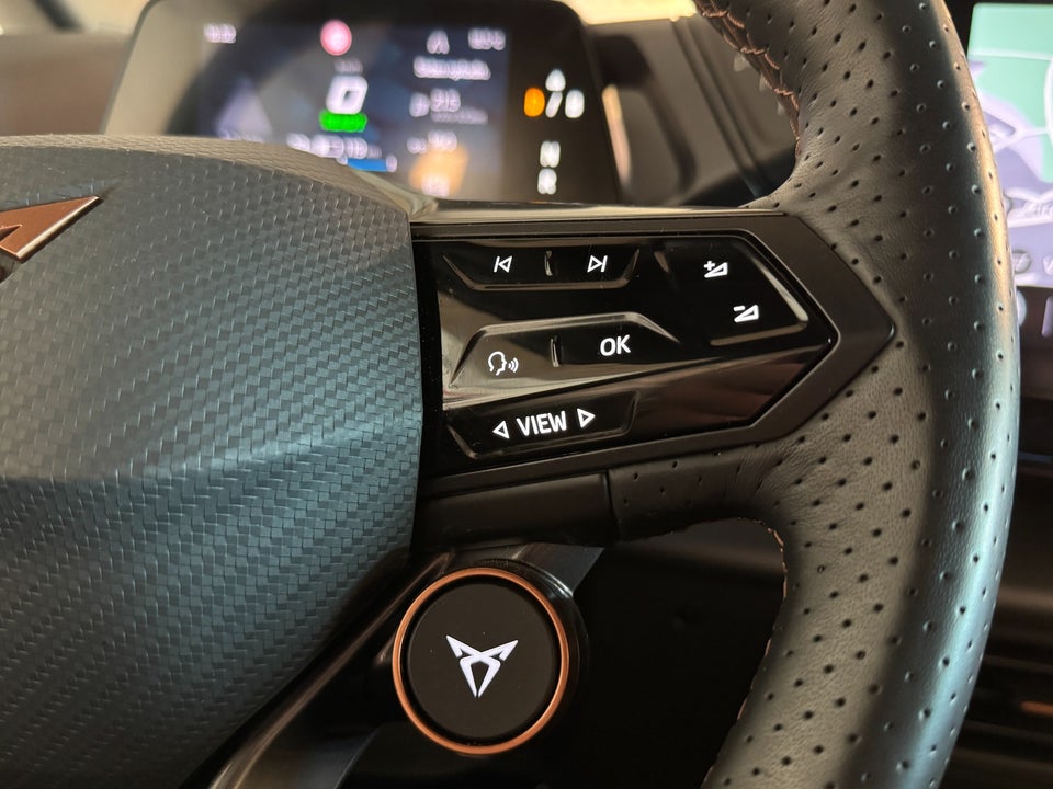 Cupra Born 77 e-Boost Dinamica Pack 5d