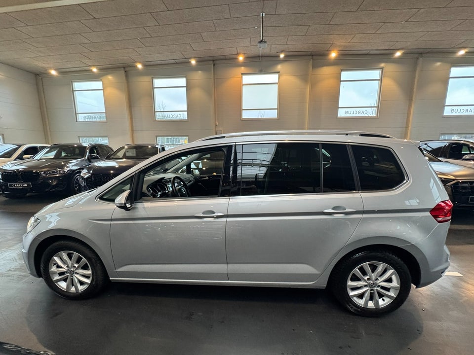 VW Touran 2,0 TDi 150 Highline DSG Van 5d