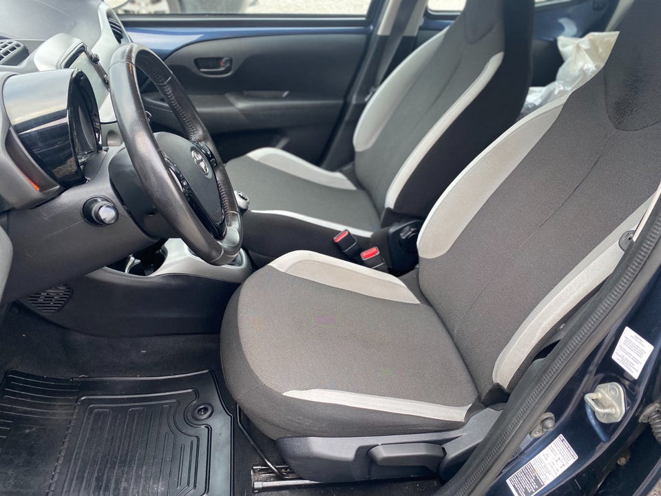 Toyota Aygo 1,0 VVT-i x-black II 5d