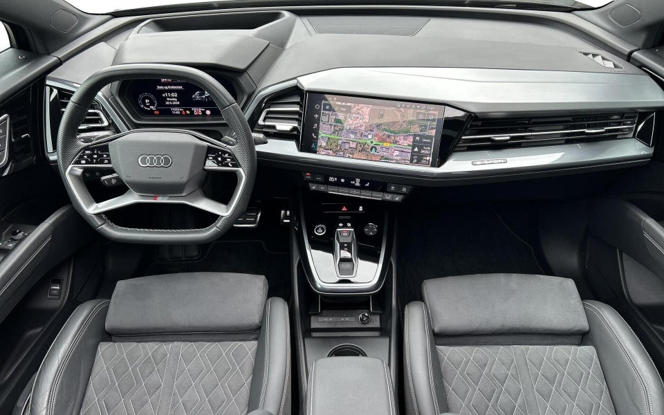 Audi Q4 e-tron 45 S-line quattro 5d