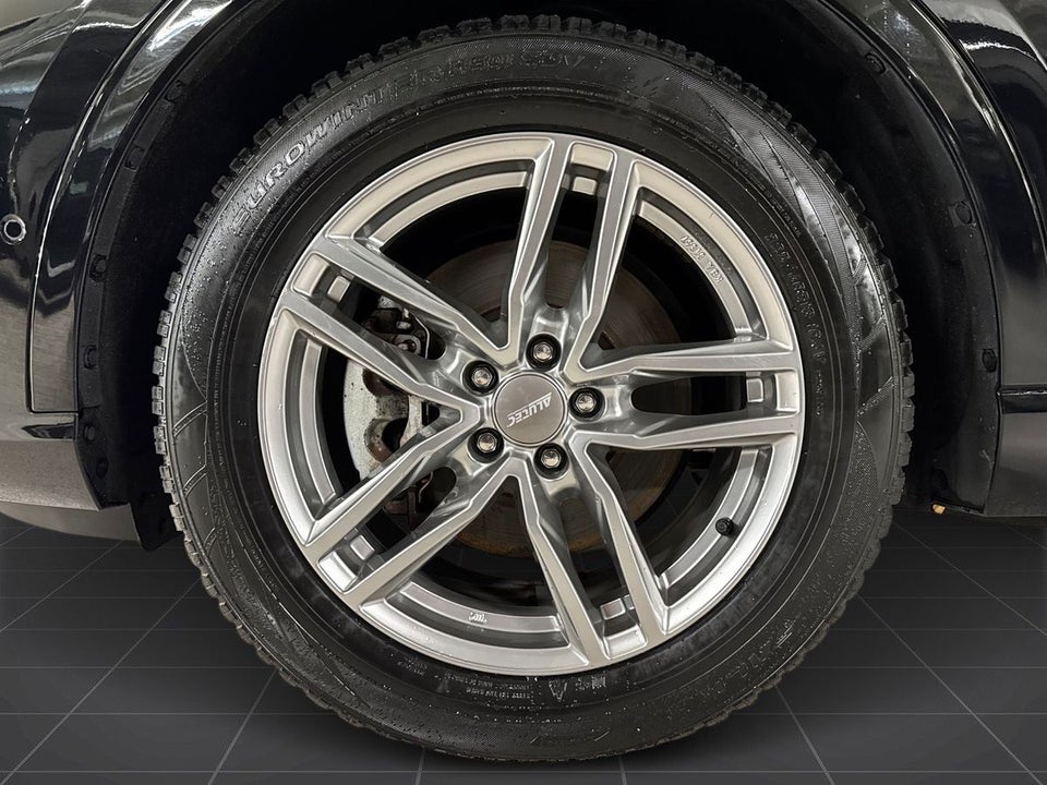 Ford Kuga 2,5 PHEV ST-Line X CVT 5d