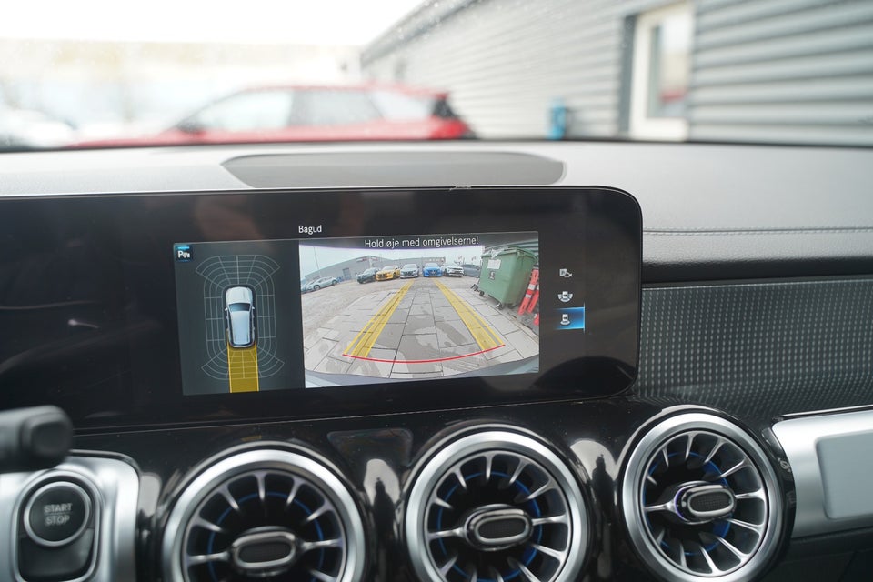 Mercedes EQB300 AMG Line 4Matic 5d