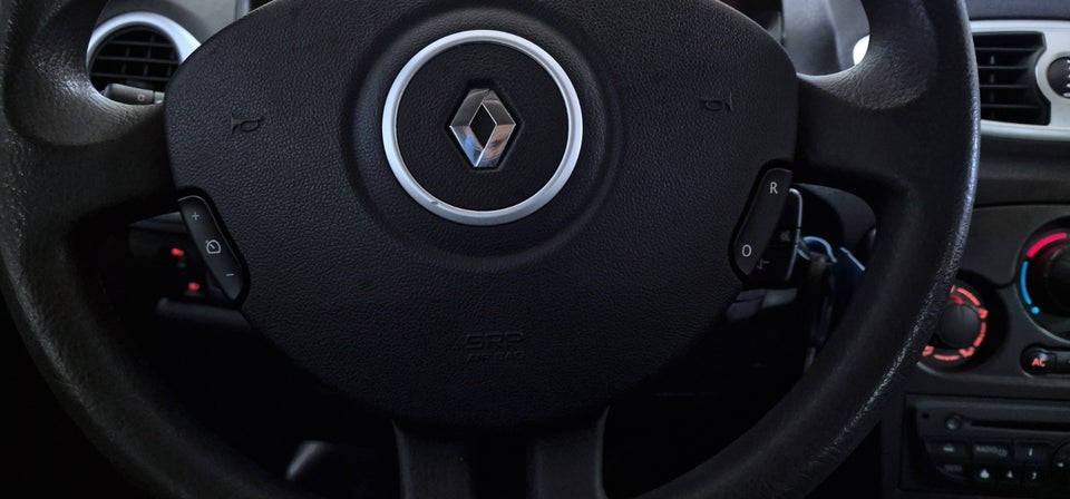 Renault Clio III 1,5 dCi 75 Avantage Sport Tourer 5d