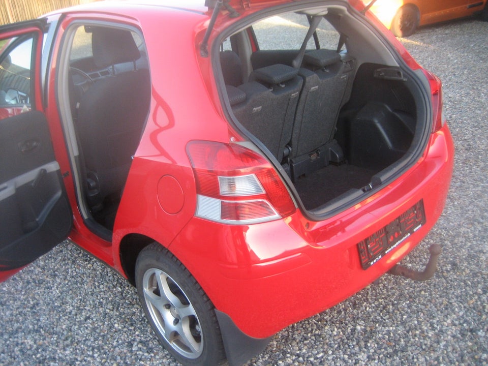 Toyota Yaris 1,3  5d