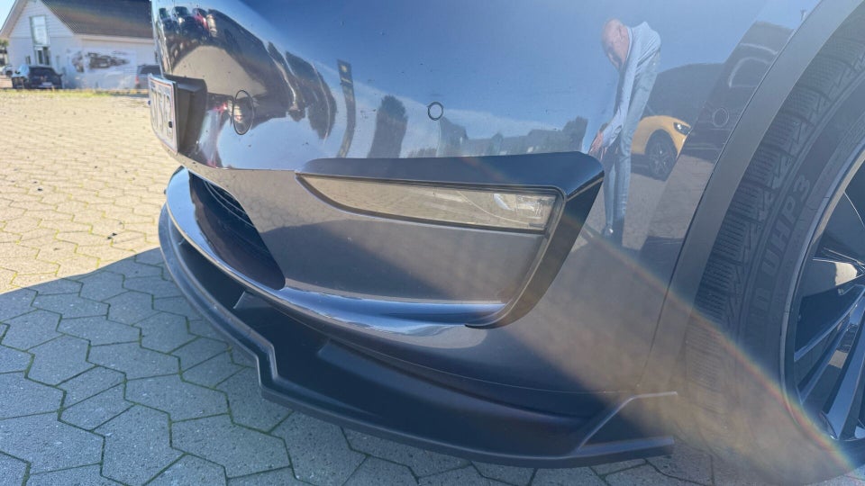 Tesla Model Y Long Range AWD 5d