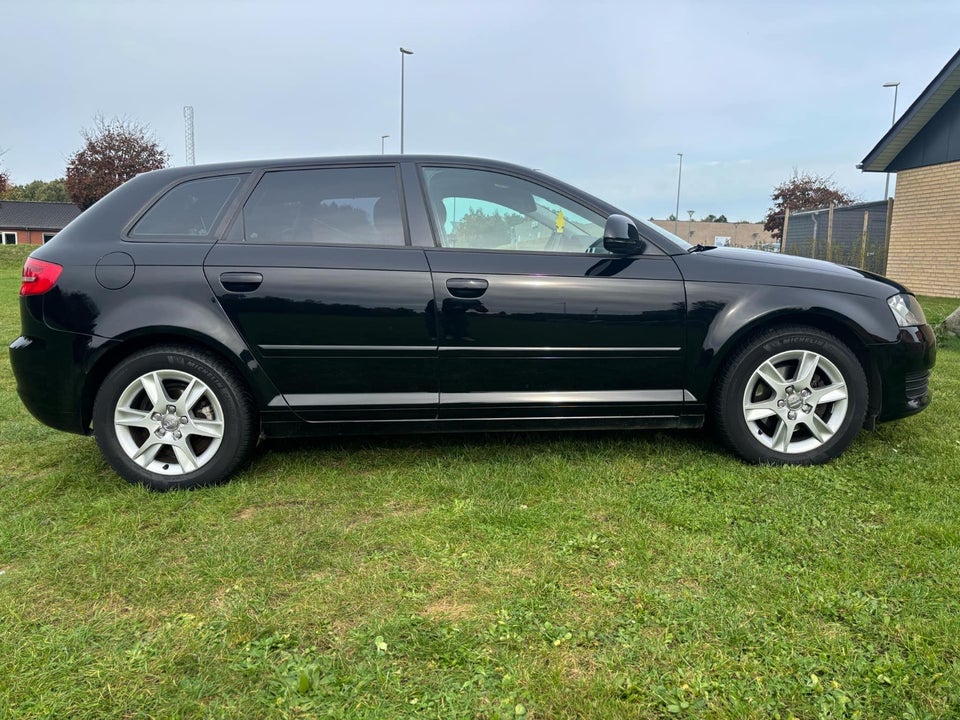 Audi A3 2,0 TDi Ambiente 3d