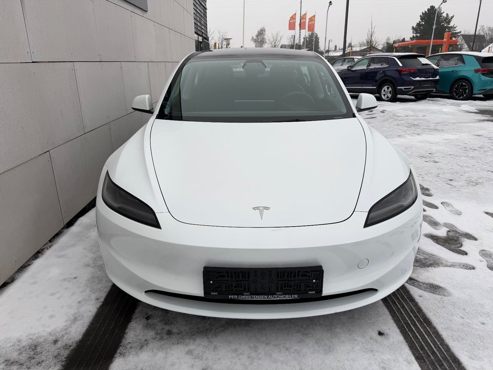 Tesla Model 3 RWD 4d