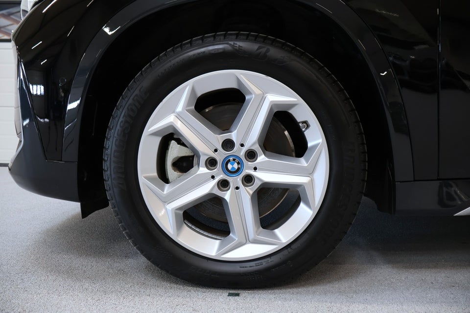 BMW iX1 eDrive20 X-Line 5d
