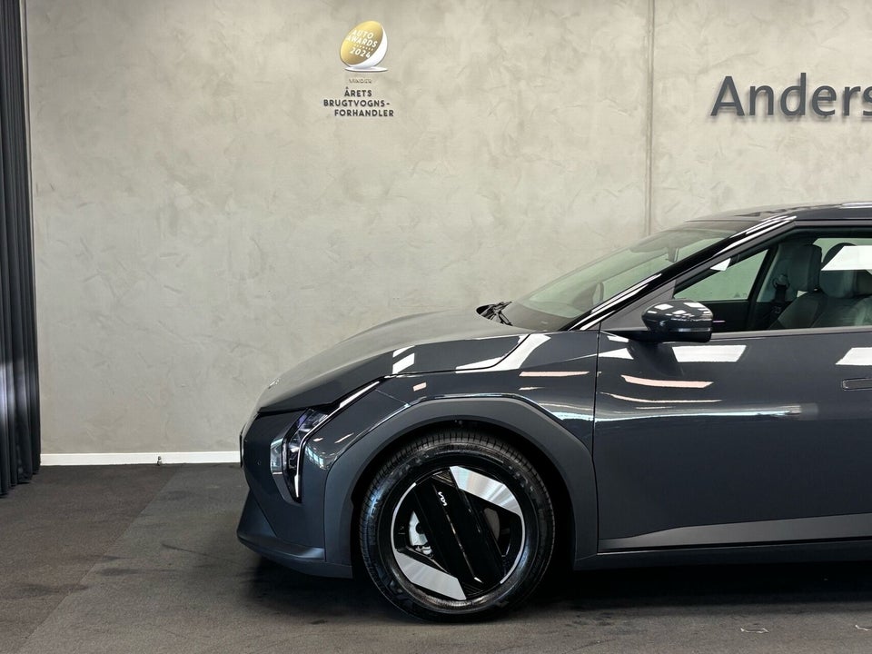 Kia EV4 58 Standard Range Access 5d