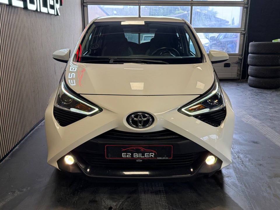 Toyota Aygo 1,0 VVT-i x-press 5d
