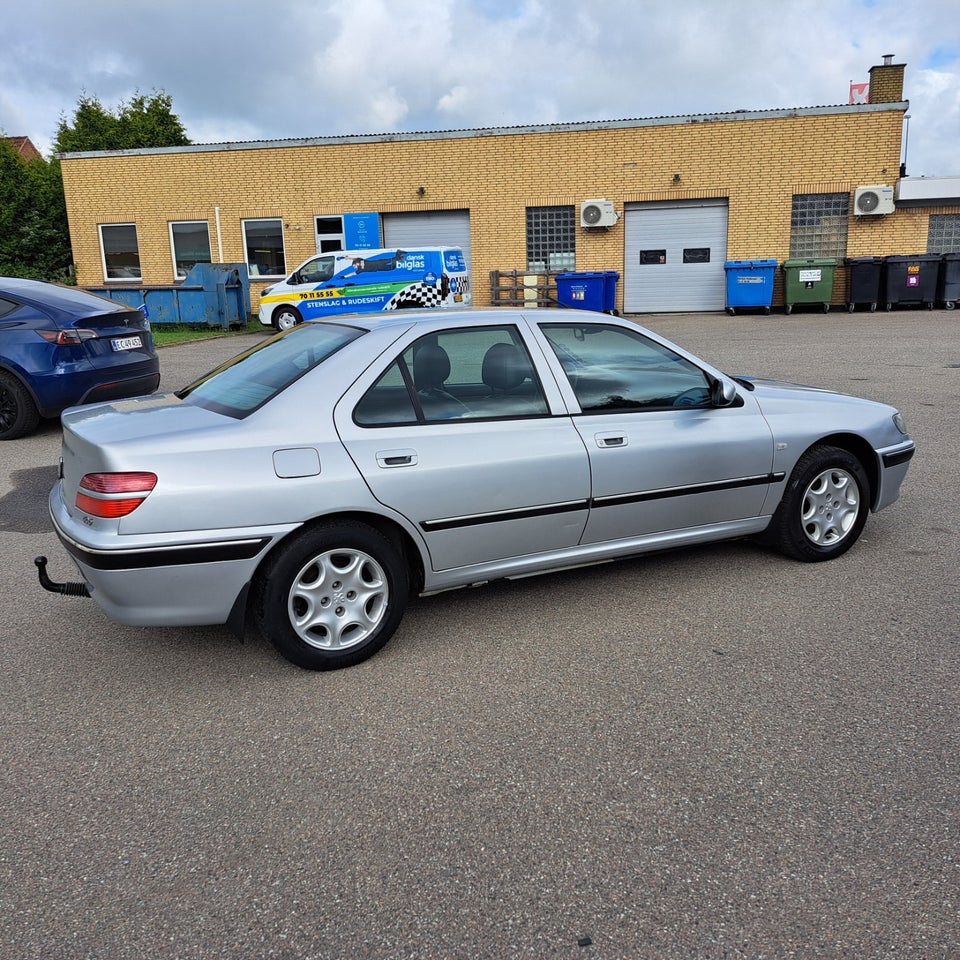 Peugeot 406 2,2 TS4 4d