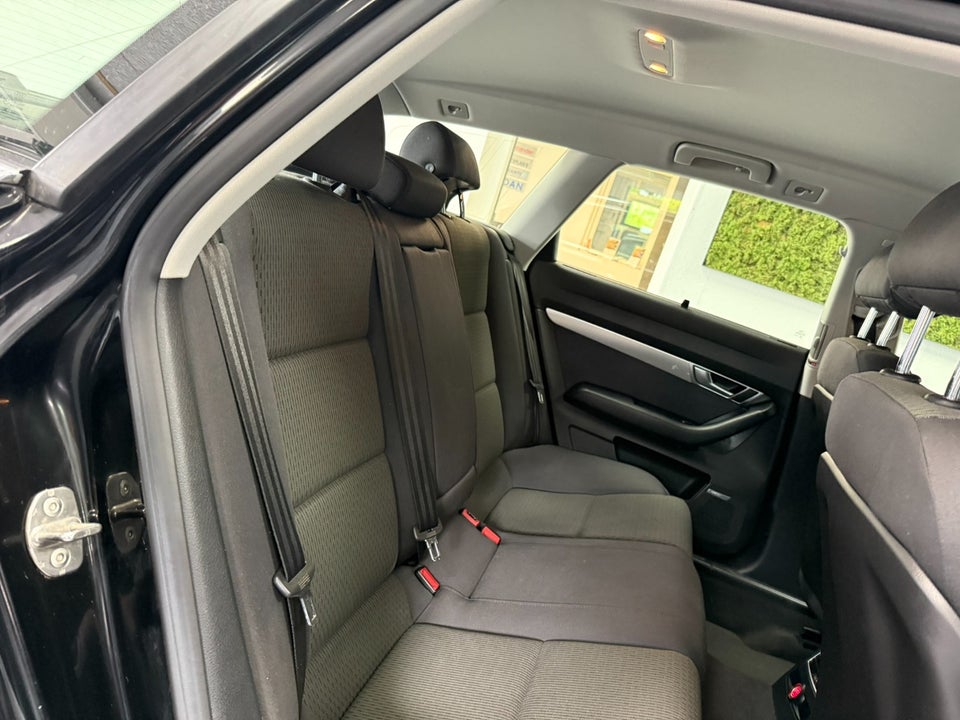 Audi A6 2,4 V6 Avant Multitr. 5d