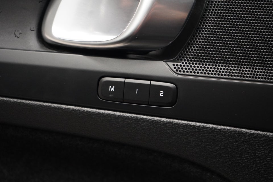 Volvo XC40 P6 ReCharge Plus 5d