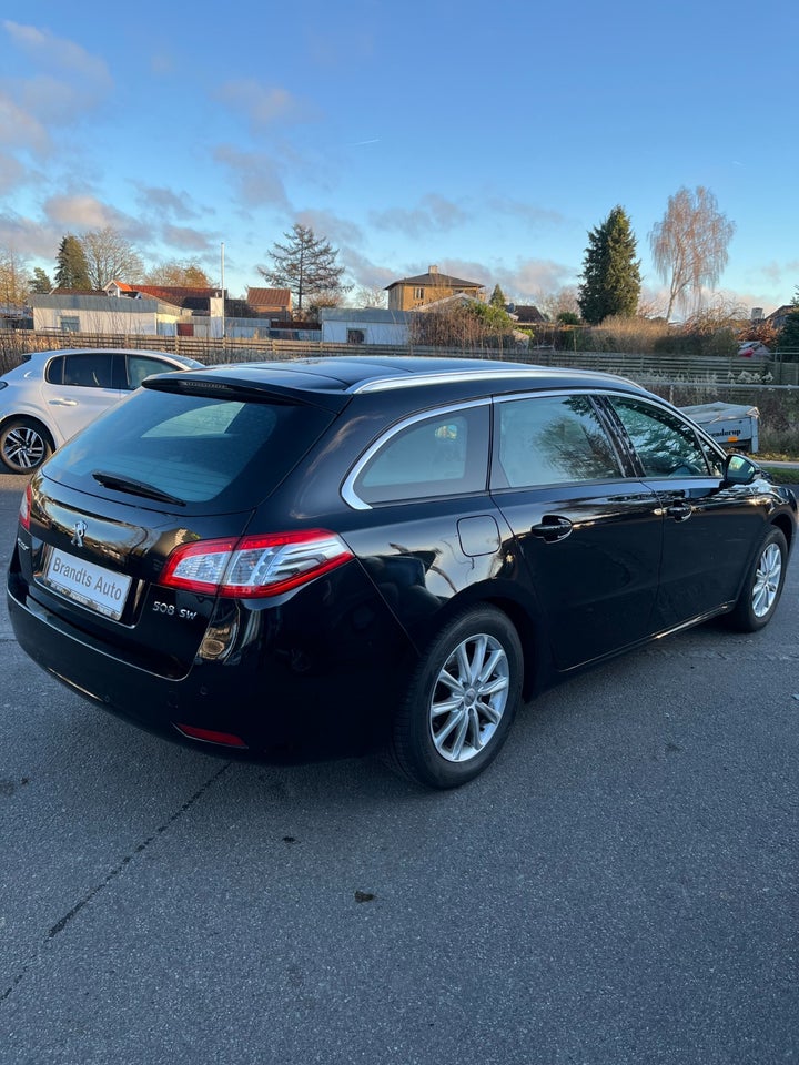 Peugeot 508 2,0 HDi 140 Active SW 5d