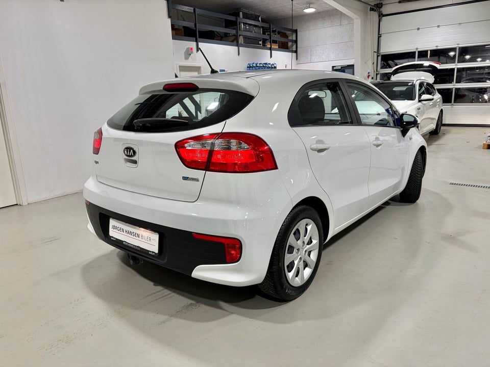 Kia Rio 1,2 CVVT Intro Edition 5d