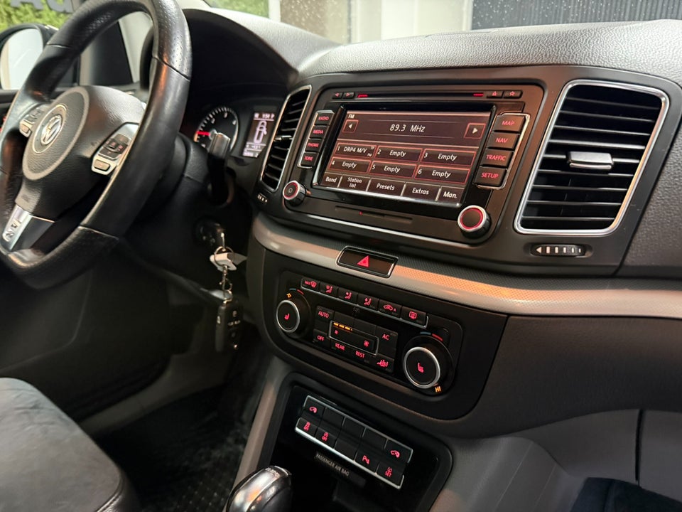 VW Sharan 2,0 TDi 136 Highline DSG BMT 7prs 5d