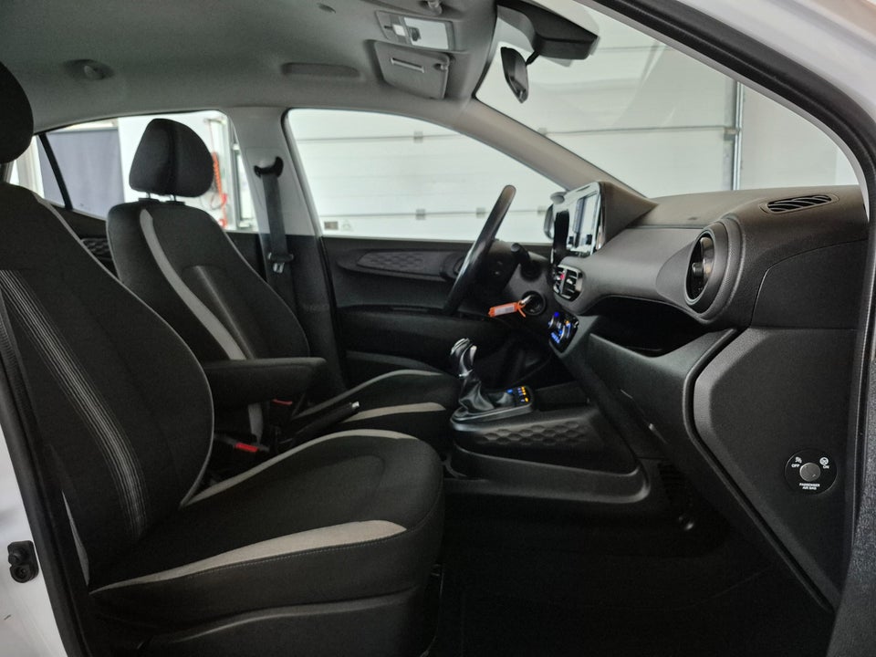 Hyundai i10 1,0 MPi Advanced AMT 5d