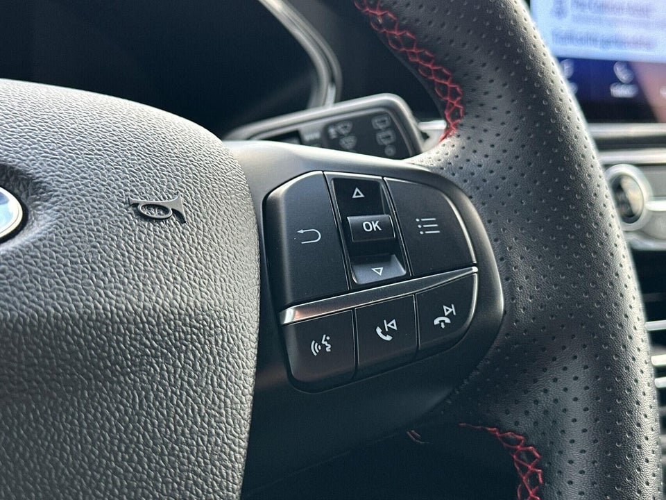 Ford Kuga 2,5 PHEV ST-Line X CVT 5d