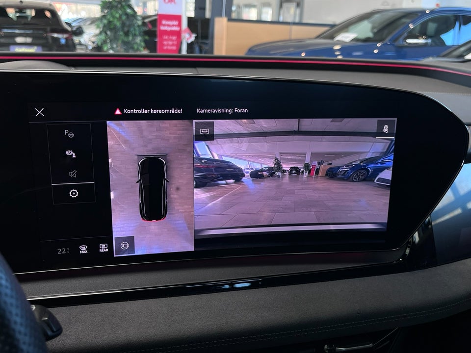 Audi SQ6 e-tron quattro 5d