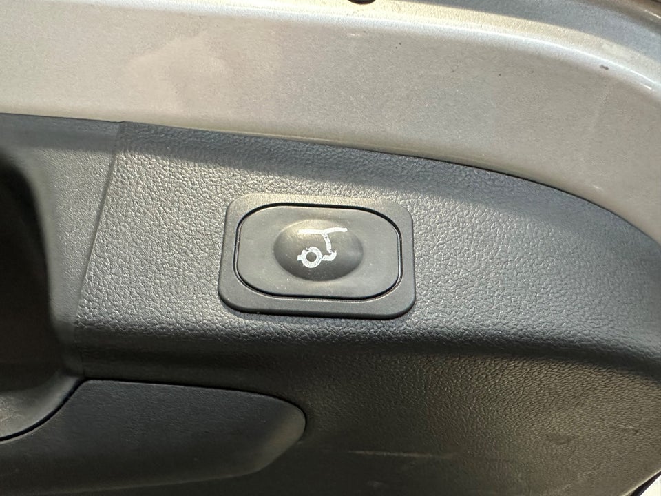 Ford Focus 1,5 EcoBlue Titanium X stc. aut. Van 5d