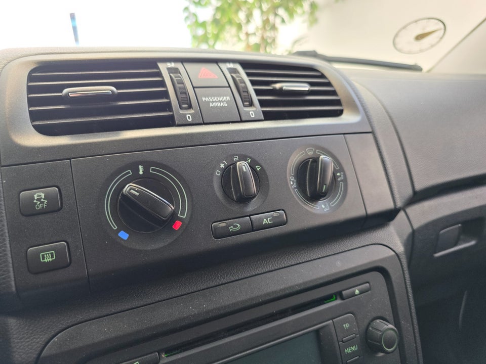 Skoda Fabia 1,2 12V Ambition Fresh Combi 5d