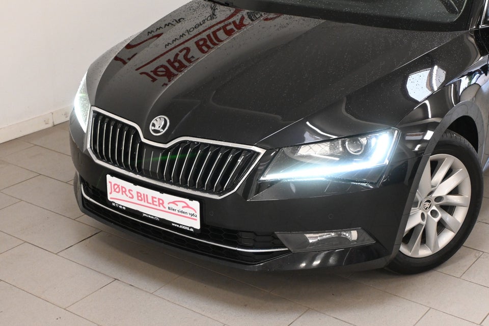 Skoda Superb 1,6 TDi 120 Style DSG 5d