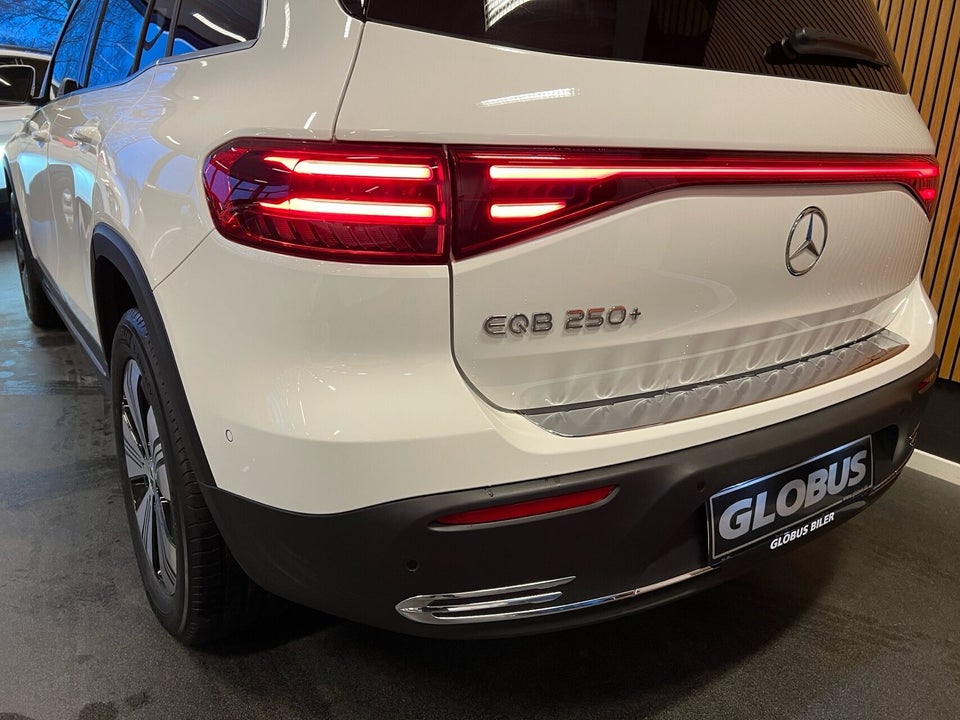 Mercedes EQB250+ Progressive 7prs 5d