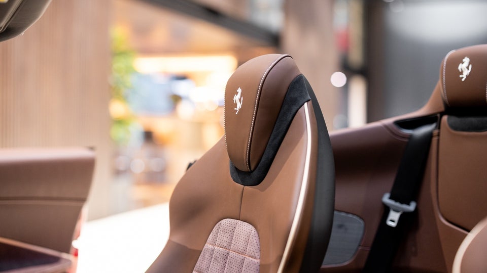 Ferrari Roma 3,9 Spider DCT 2d