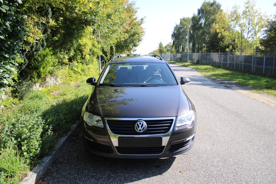 VW Passat 2,0 TDi 140 Comfortline Variant DSG 5d