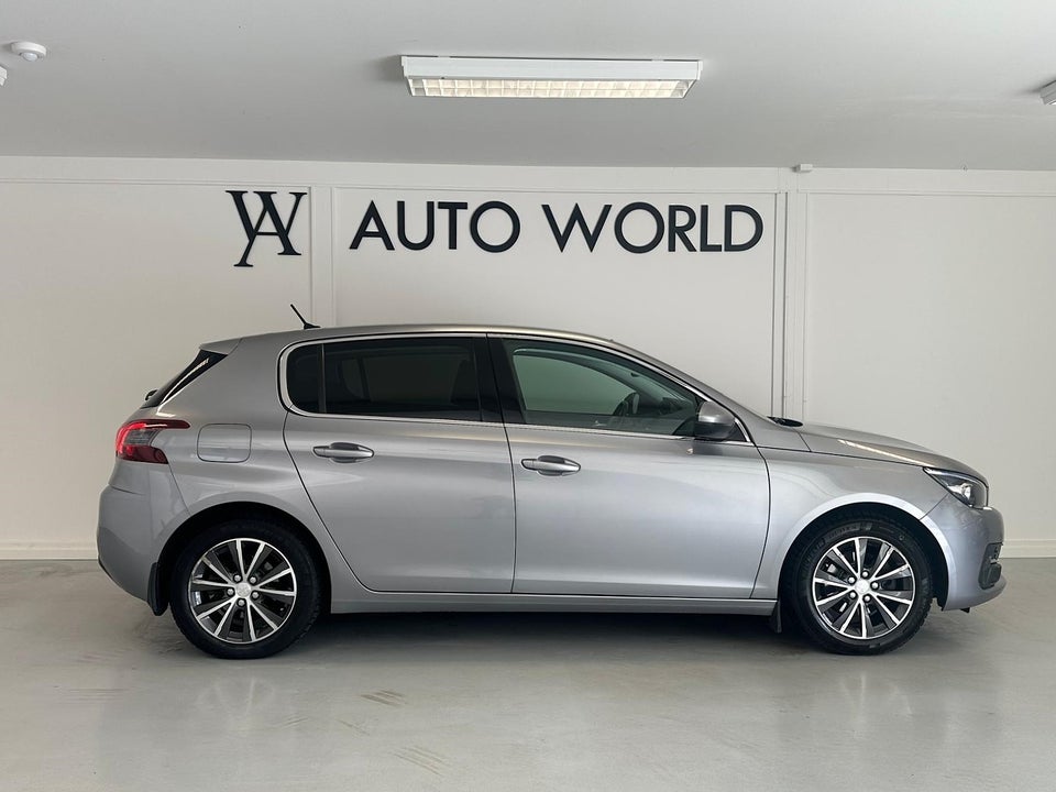 Peugeot 308 1,6 BlueHDi 120 Allure Sky 5d