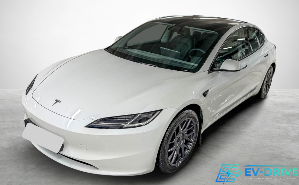 Tesla Model 3 Long Range AWD 4d