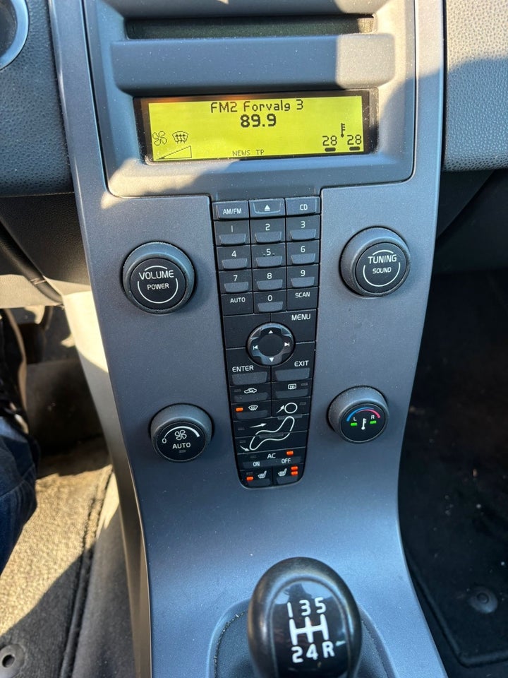 Volvo S40 1,8 Kinetic 4d