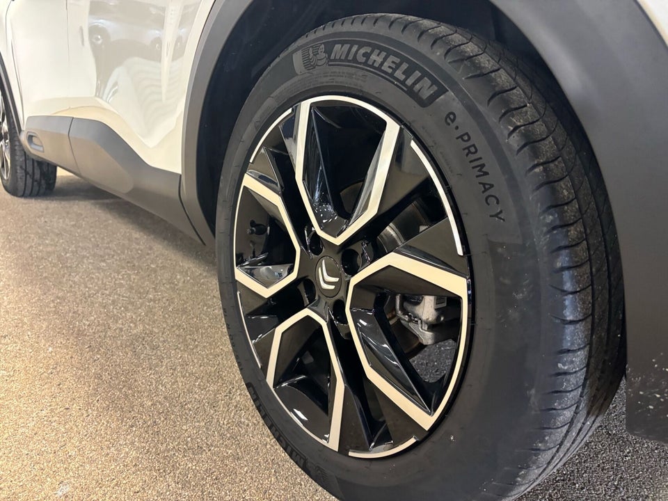 Citroën ë-C4 X 50 Shine 4d