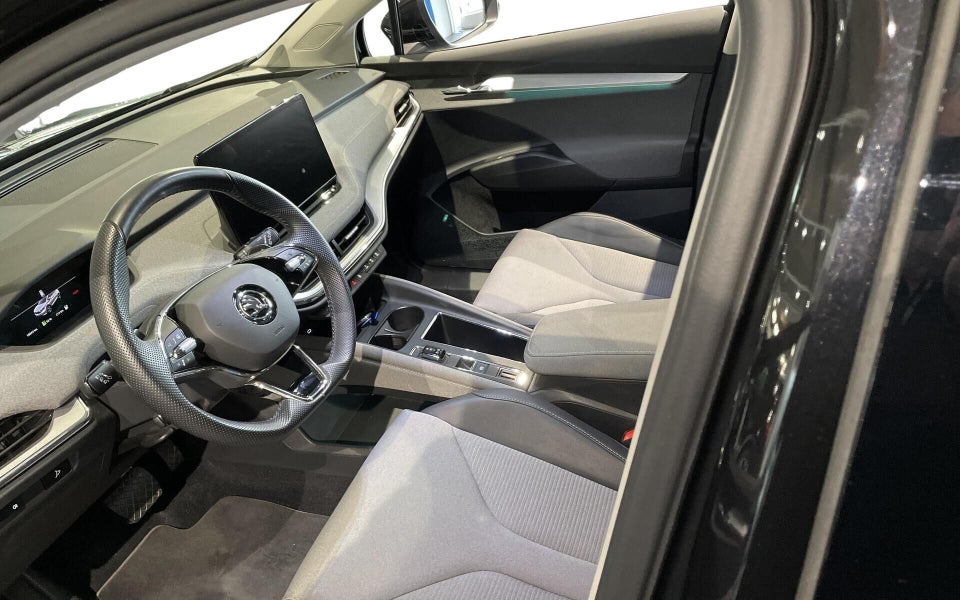Skoda Enyaq 80 iV Selection Suite 5d