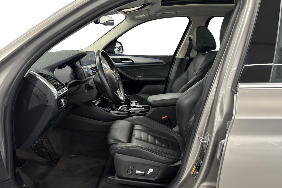 BMW iX3 Charged Plus 5d