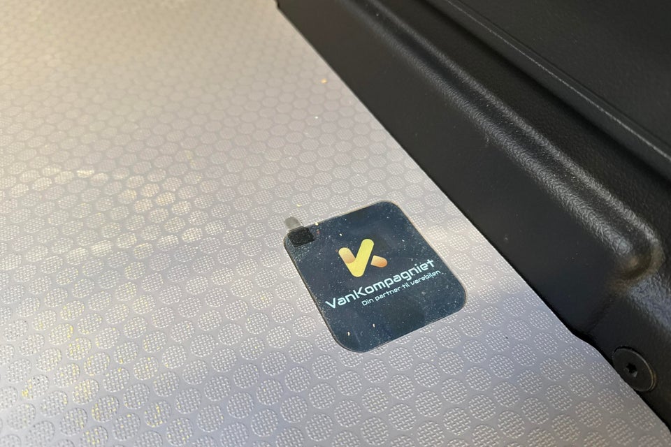 VW Caddy 2,0 TDi 102 Cargo