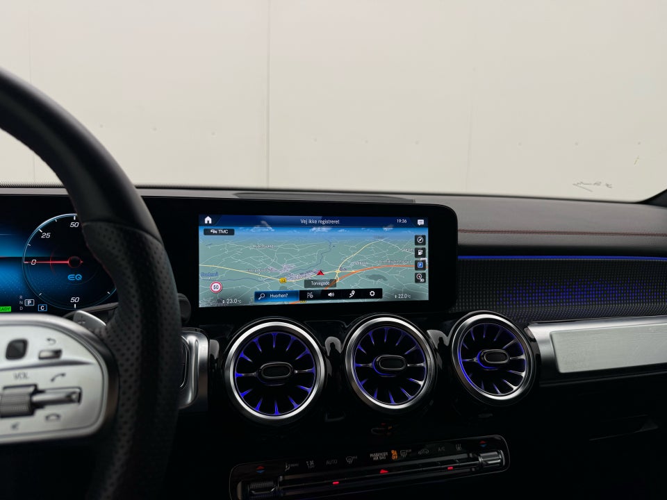 Mercedes EQB300 AMG Line 4Matic 7prs 5d