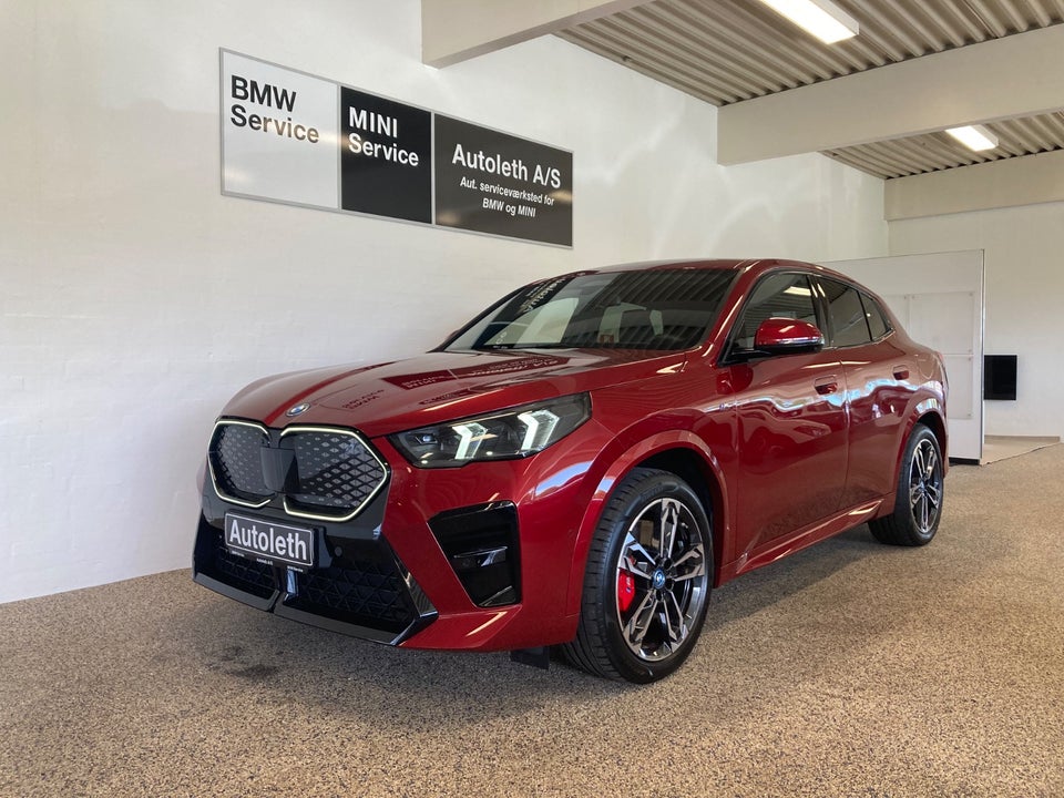 BMW iX2 xDrive30 M-Sport 5d