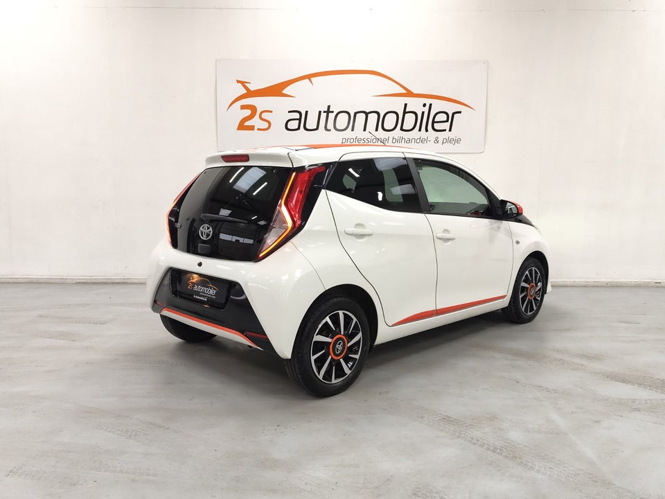 Toyota Aygo 1,0 VVT-i x-style 5d