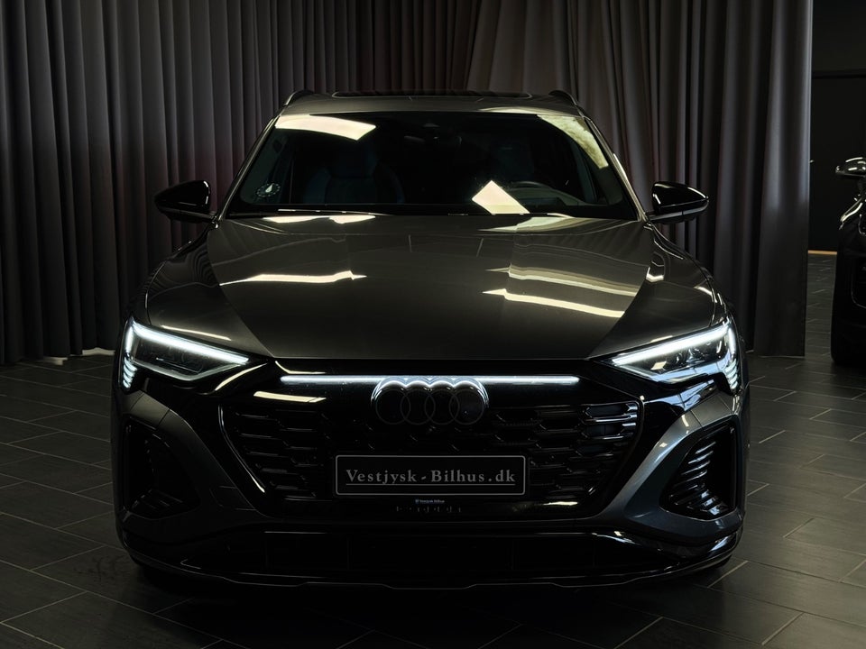 Audi Q8 e-tron 55 S-line Sportback quattro 5d