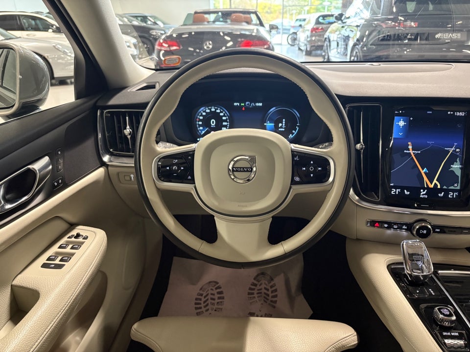 Volvo V60 2,0 T8 ReCharge Inscription aut. AWD 5d