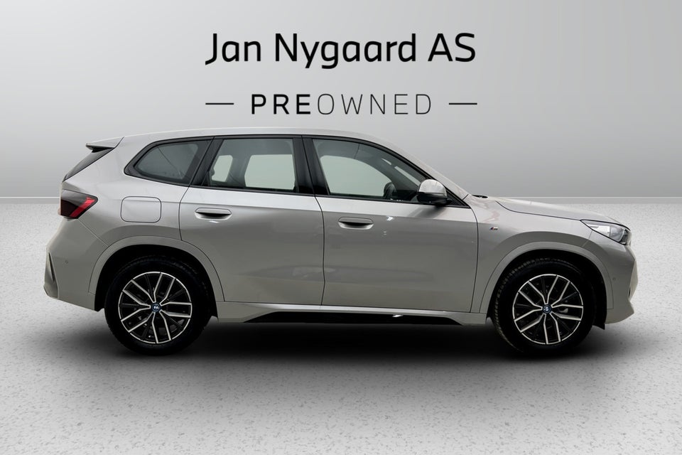 BMW iX1 eDrive20 M-Sport 5d