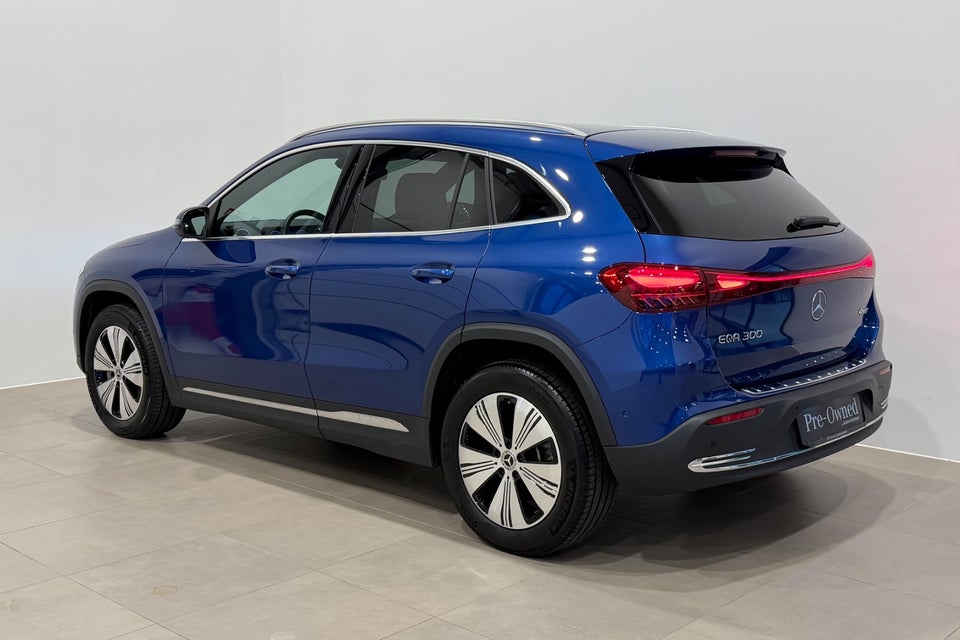 Mercedes EQA300 Progressive 4Matic 5d