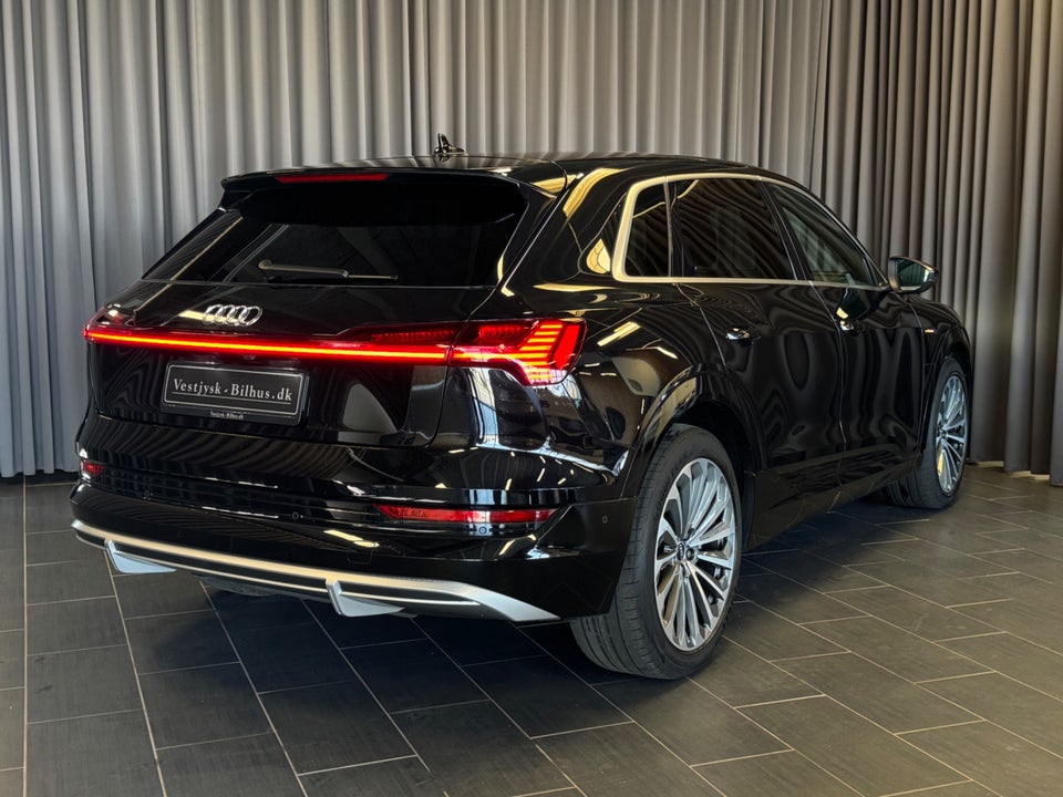 Audi e-tron 55 S-line quattro 5d